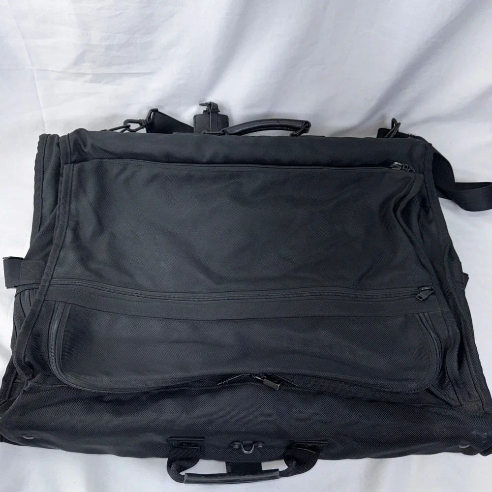 Tumi Garment‎ Bag Travel Suitcase Carry On Luggage Black With Storage Bag